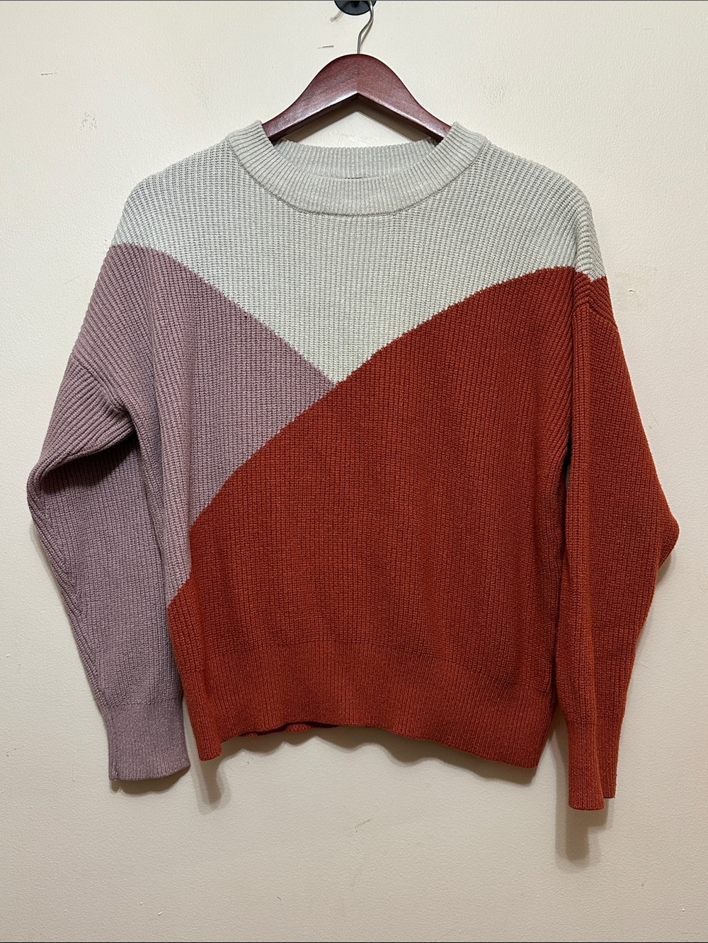 Sophie Rue Colorblock Crewneck Sweater in Rust, Mauve & Cream